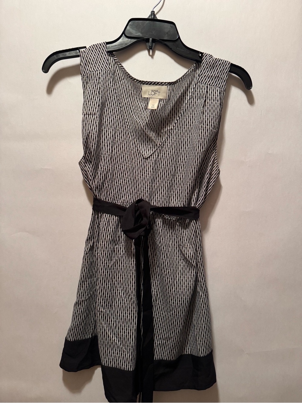 LOFT vtg Black & White Striped Sleeveless blouse shirt with Tie Waist